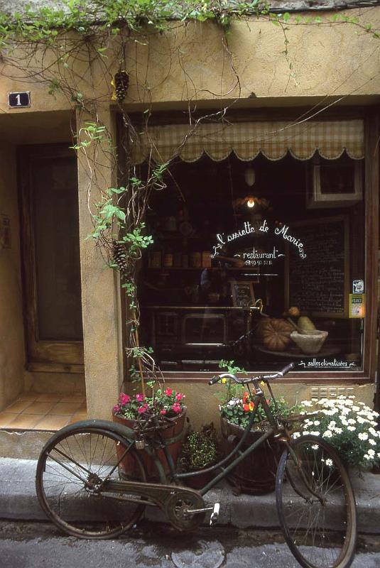 France 97 Cafe Bicycle.jpg
